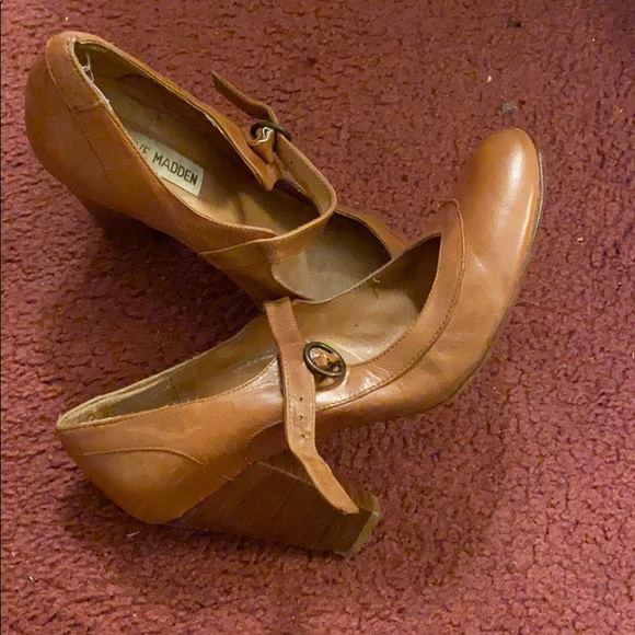 Cognac heels Very Comfortable - Picture 2 of 4